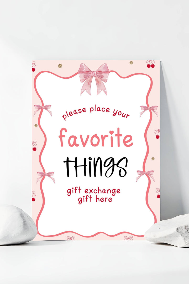 Holiday Table Signs - Favorite Things, festive printable table sign for holiday gatherings