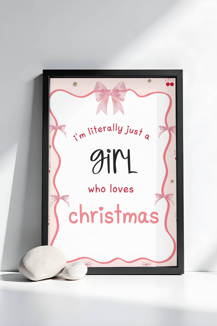 Holiday Table Signs - This Girl Loves Christmas, girly and festive printable decor for holiday gatherings